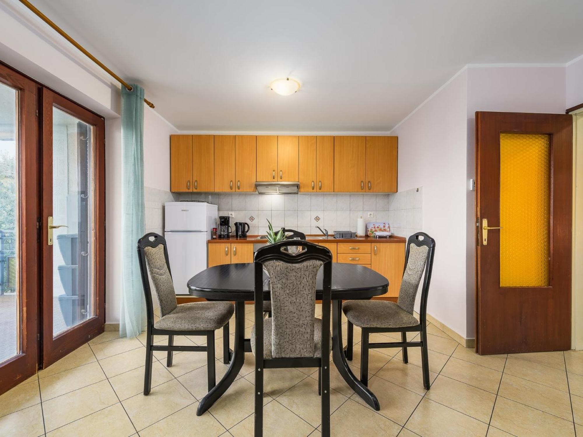 Apartments Vilma Ловран Стая снимка